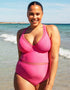 Model wears a size 32G