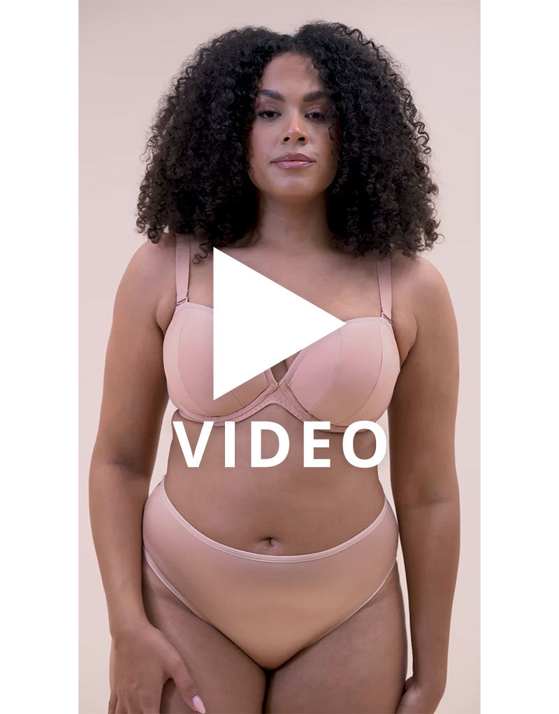 Get a 360 look at our Curvy Kate Superhero Multiway Padded Plunge Bra Latte